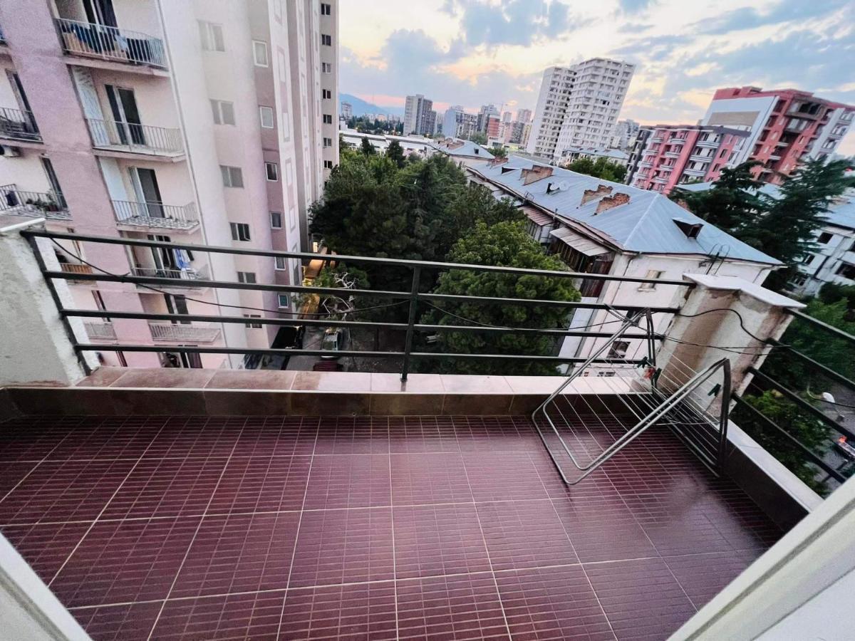 Апартаменты Guga House Тбилиси Экстерьер фото